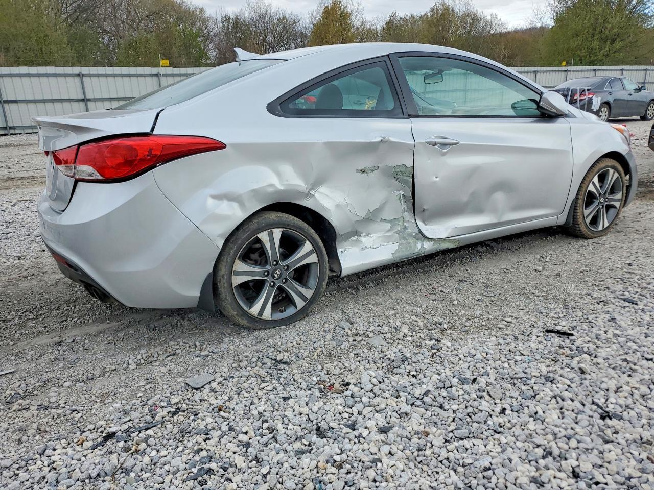 2013 Hyundai Elantra Coupe Se - zdjęcie 3