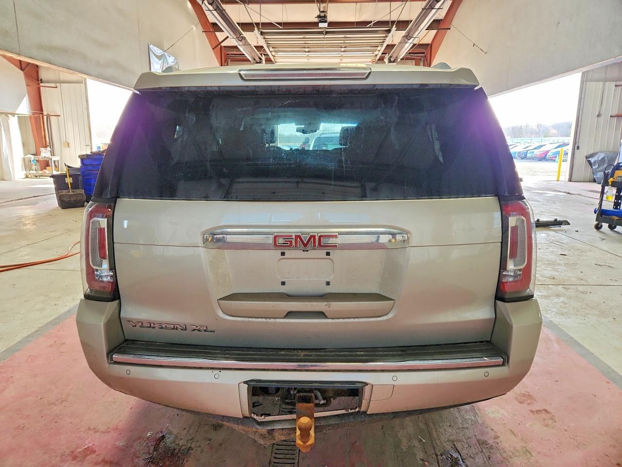 2015 GMC Yukon Xl Denali - zdjęcie 6