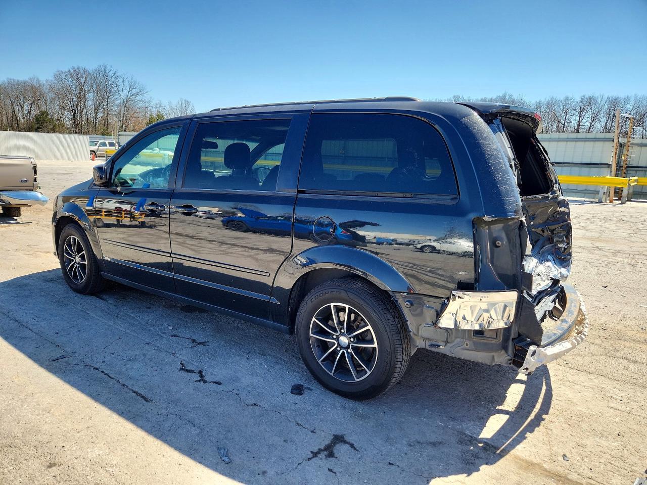 2015 Dodge Grand Caravan R - zdjęcie 2