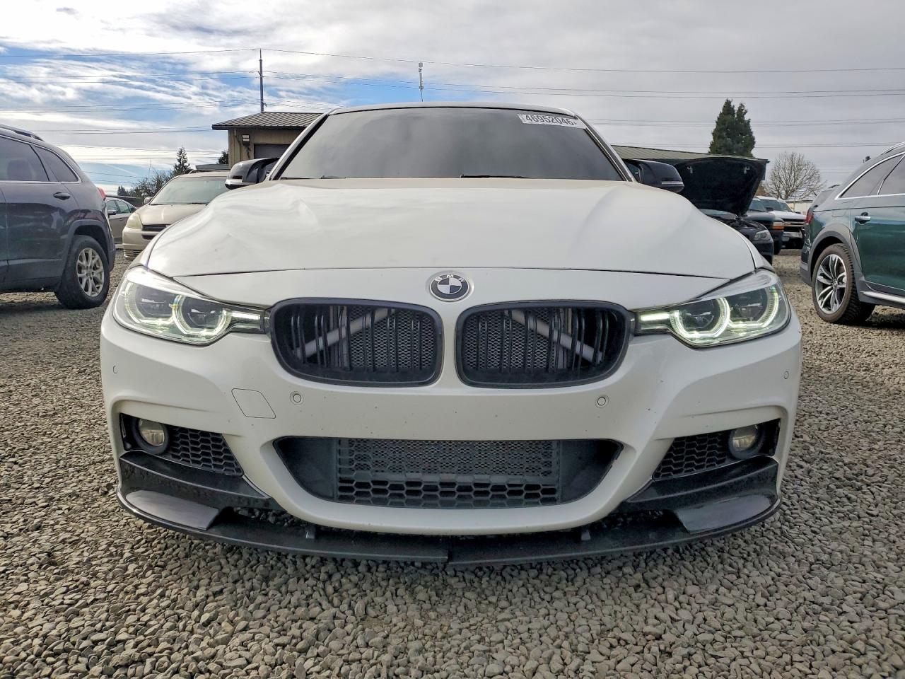 2016 BMW 340 Xi - zdjęcie 5
