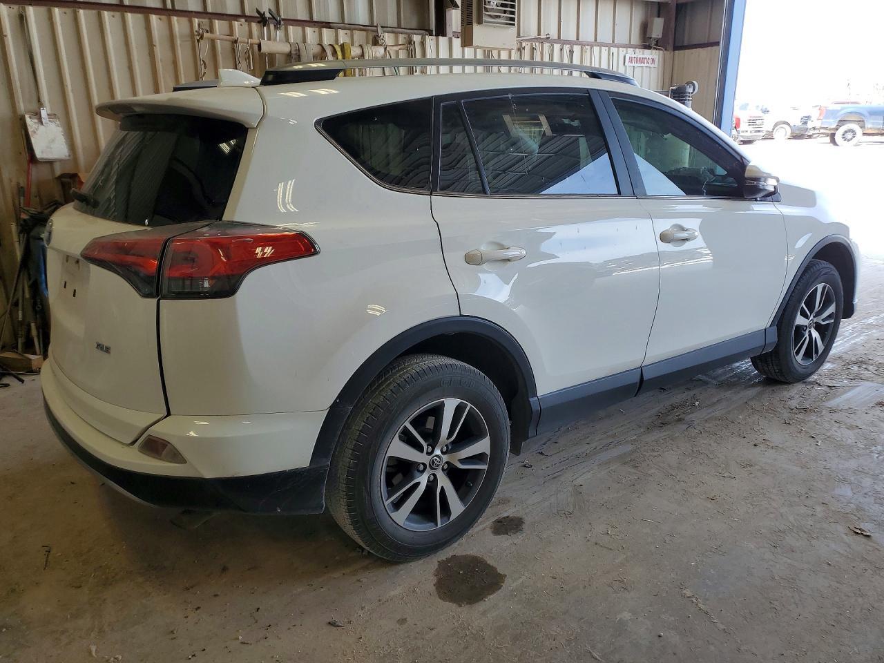 2018 Toyota Rav4 Xle - zdjęcie 3