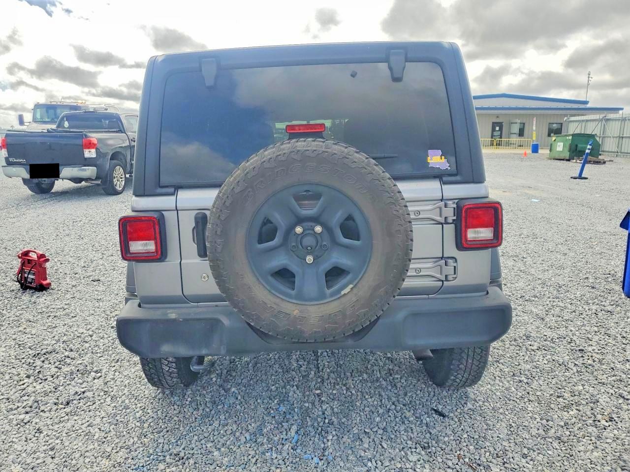 2018 Jeep Wrangler Unlimited Sport - zdjęcie 6