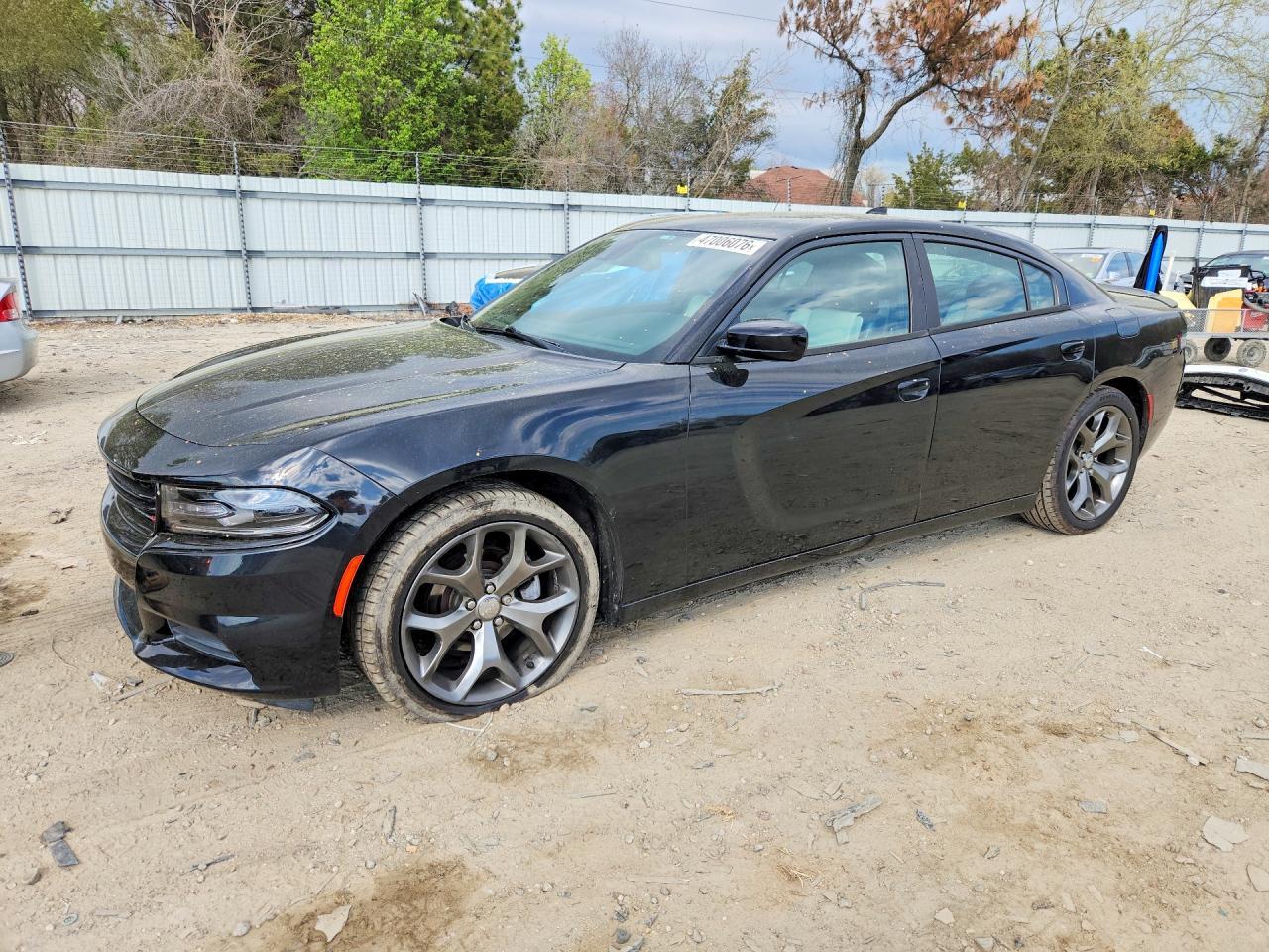 2015 Dodge Charger Sxt - zdjęcie główne