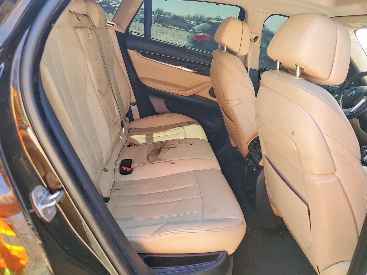 2016 BMW X6 xDrive50I - zdjęcie 11
