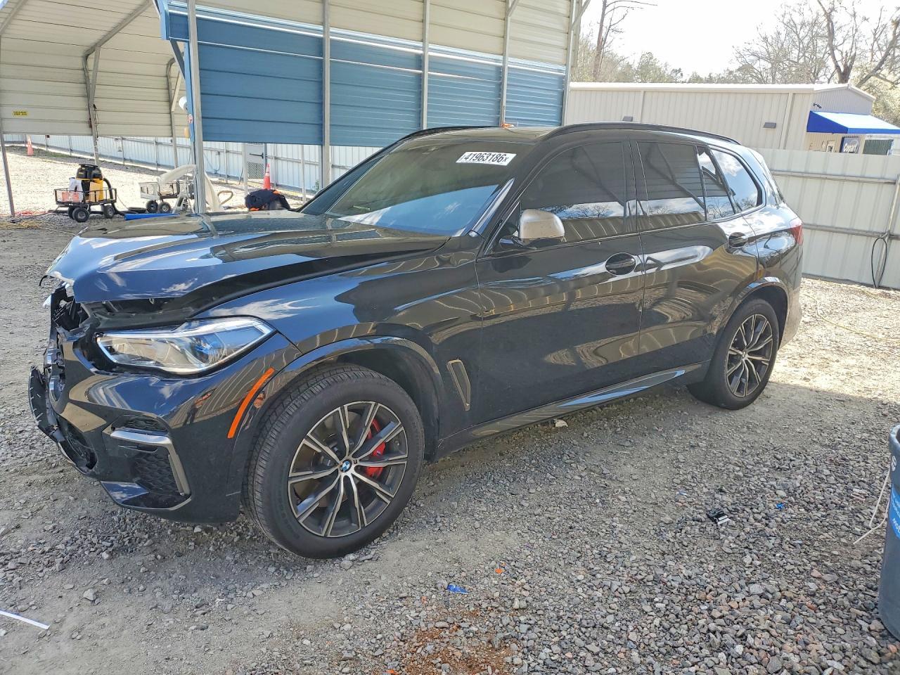 2022 BMW X5 M50I - zdjęcie główne