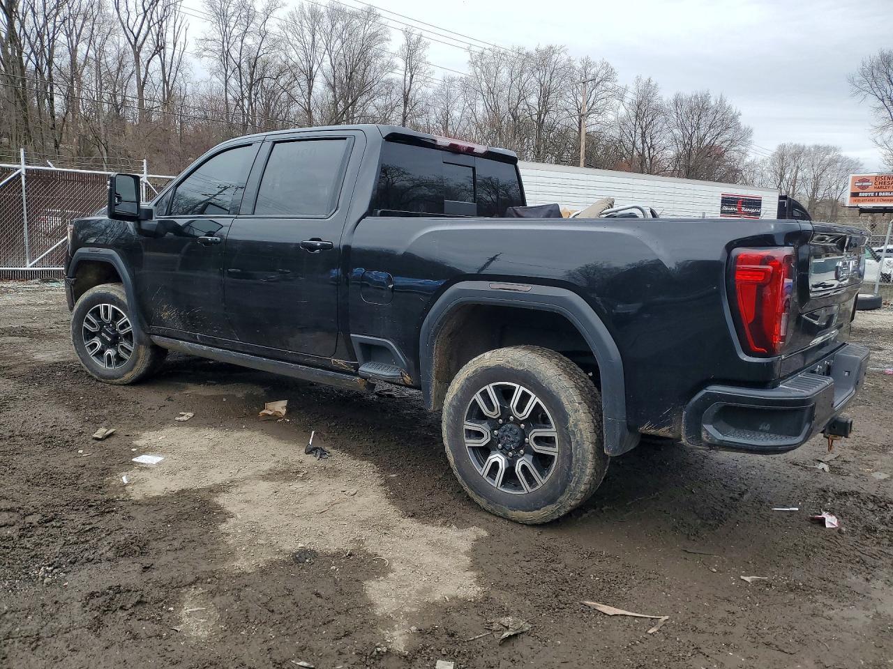 2022 GMC Sierra K2500 At4 - zdjęcie 2