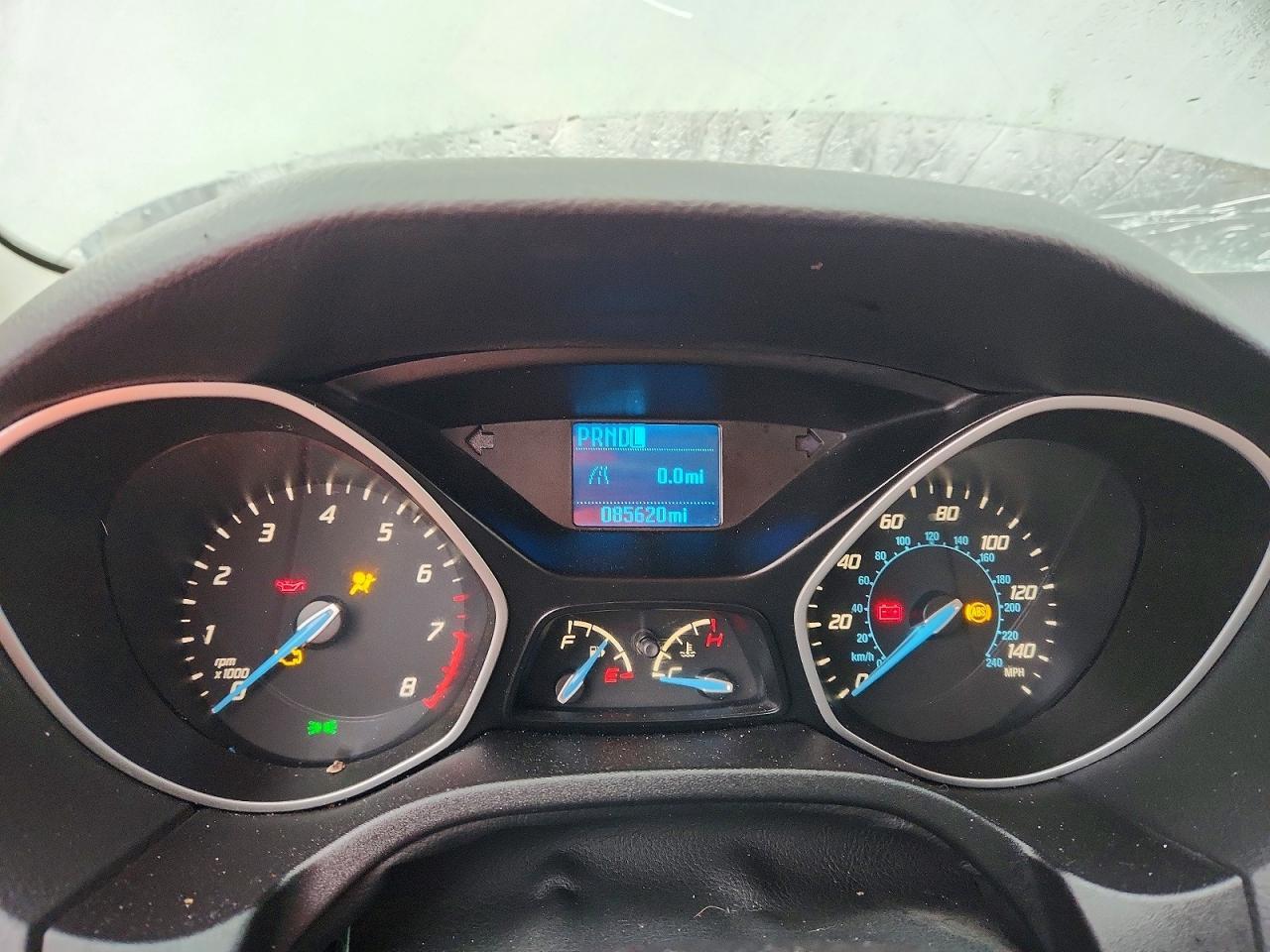 2014 Ford Focus S - zdjęcie 9