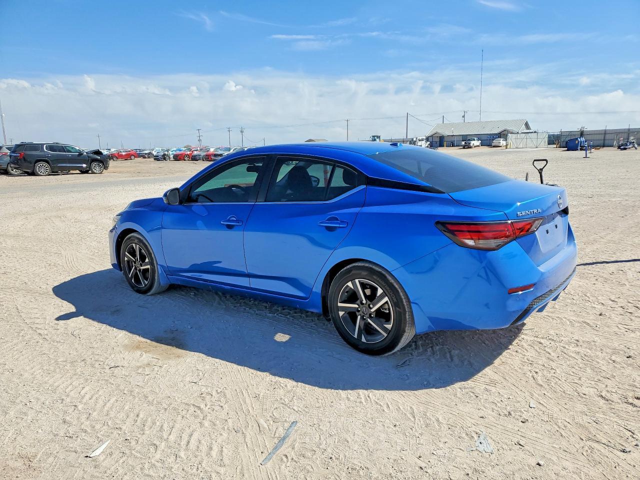 2025 Nissan Sentra S - zdjęcie 2