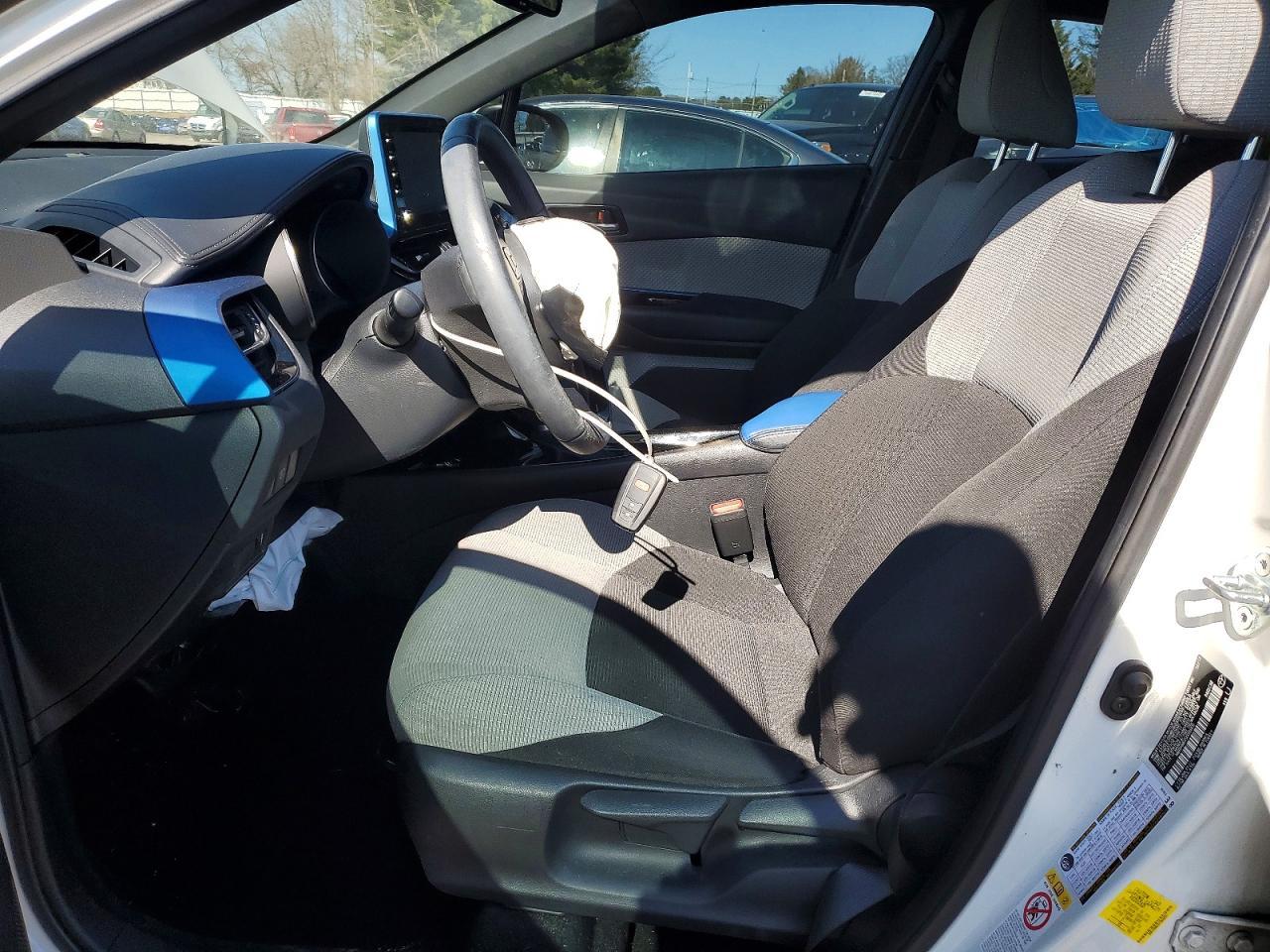 2019 Toyota C-Hr Xle - zdjęcie 7