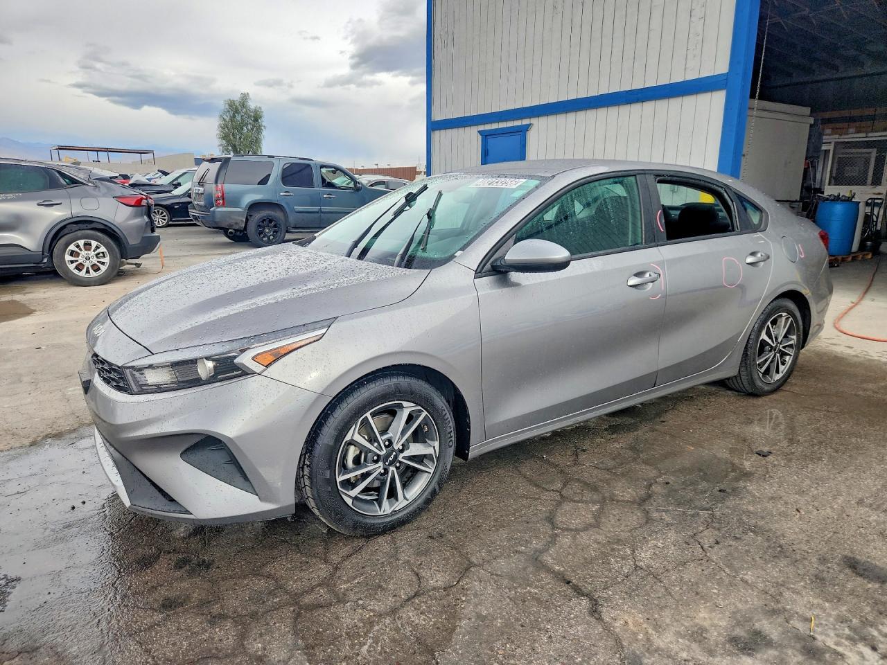 2023 Kia Forte Lxs - zdjęcie główne