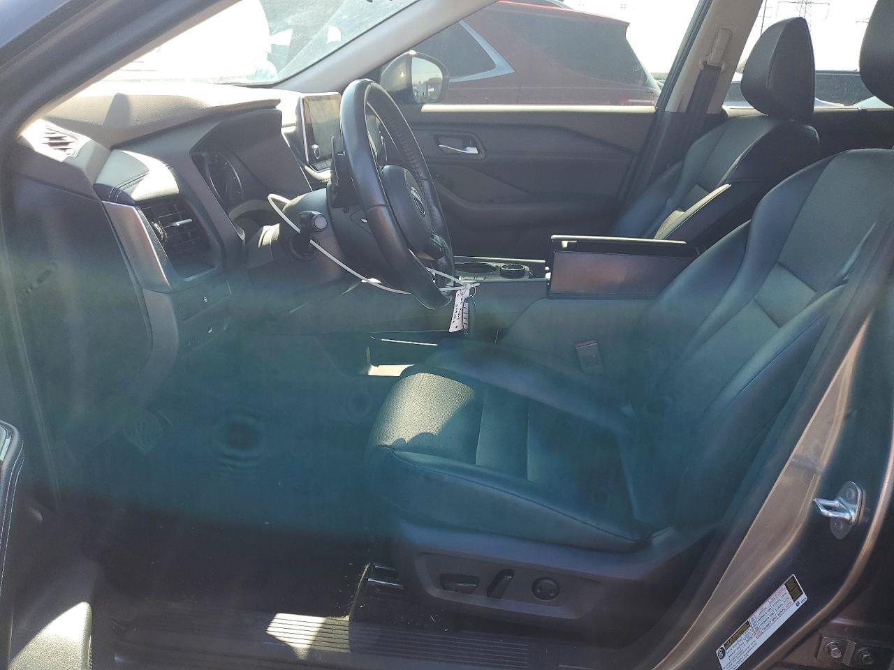 2022 Nissan Rogue Sv - zdjęcie 7