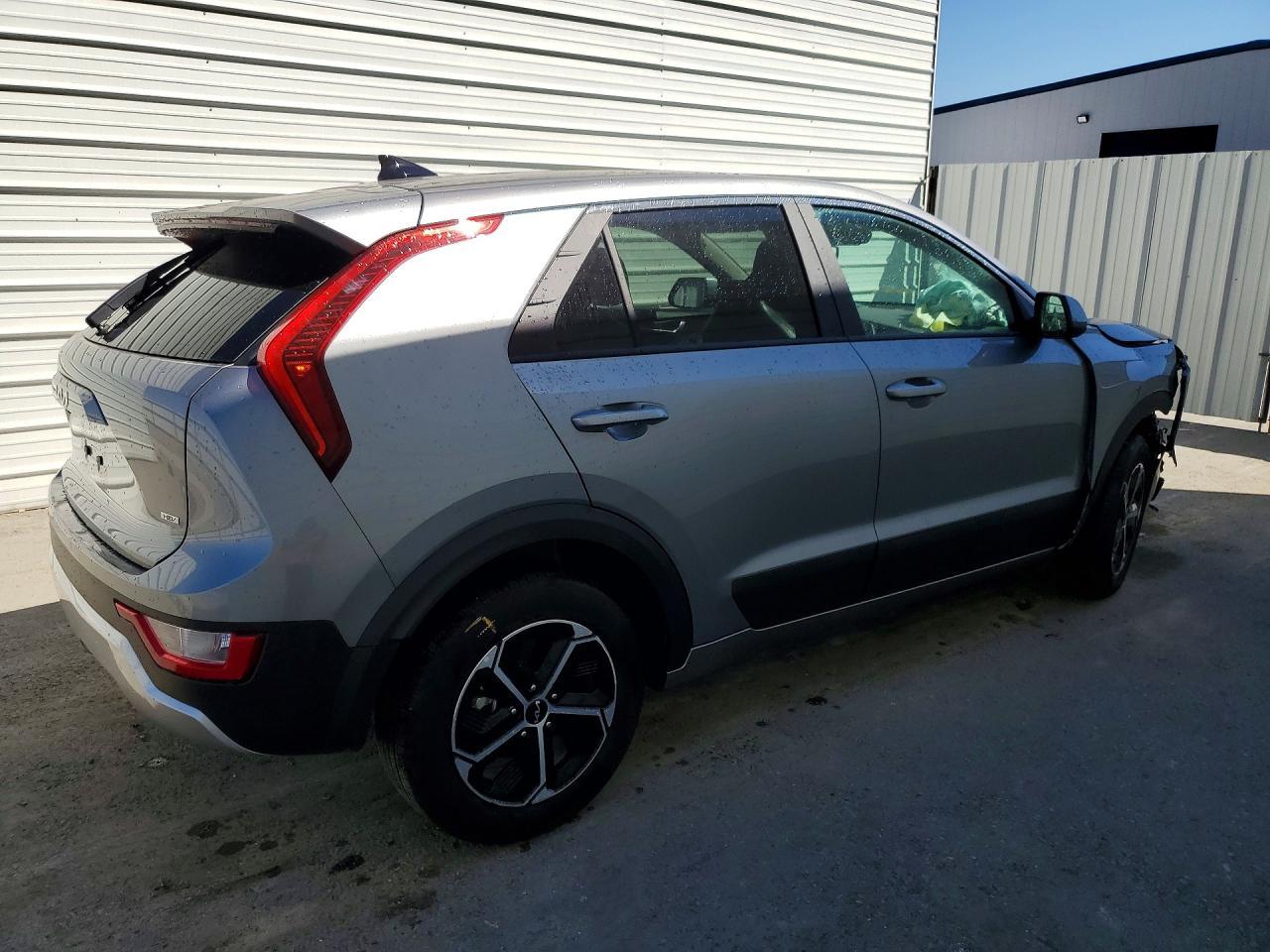 2026 Kia Niro Lx - zdjęcie 3