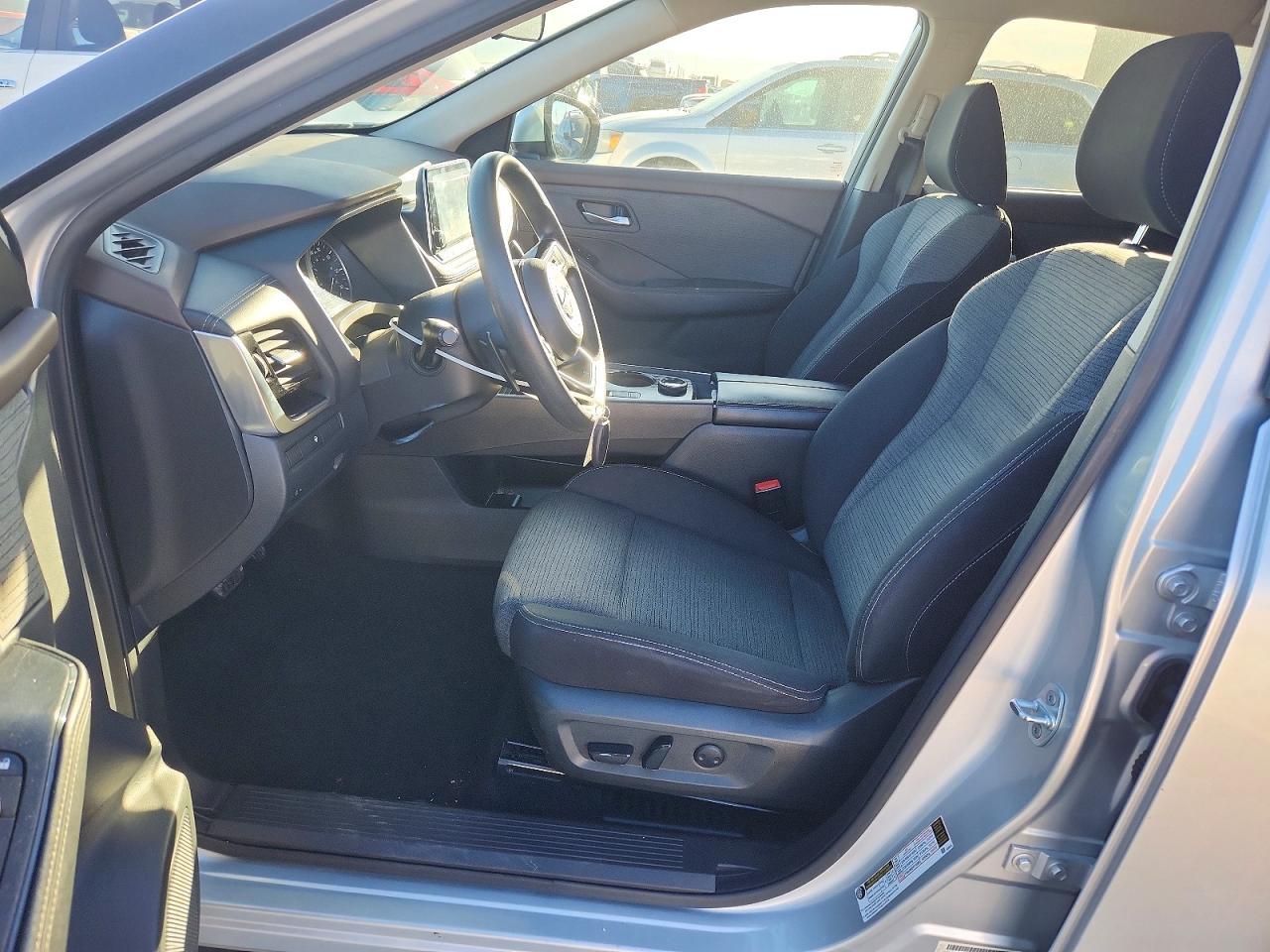 2022 Nissan Rogue Sv - zdjęcie 7