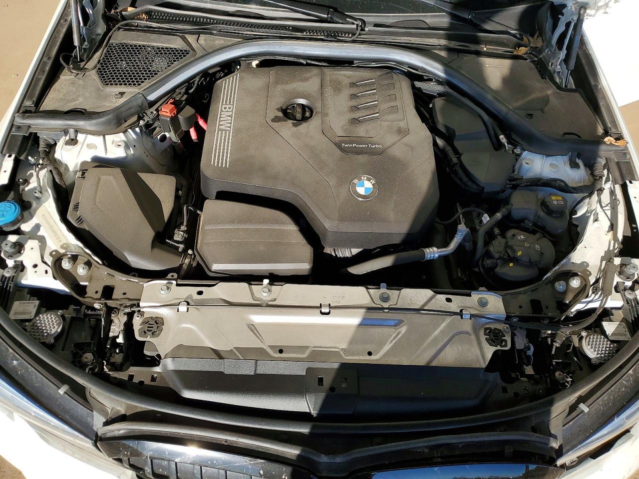 2021 BMW 330I - zdjęcie 11