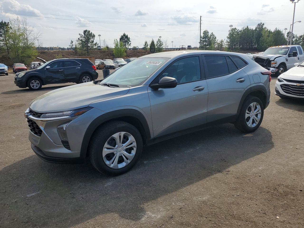 2025 Chevrolet Trax Ls - zdjęcie główne