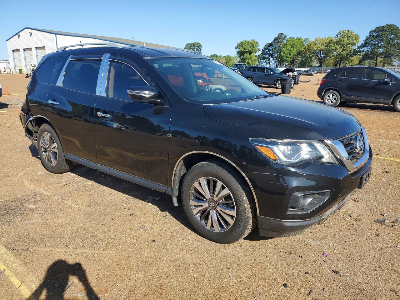 2018 Nissan Pathfinder S - zdjęcie 4