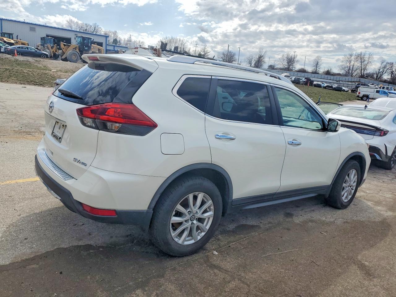 2018 Nissan Rogue Sv - zdjęcie 3