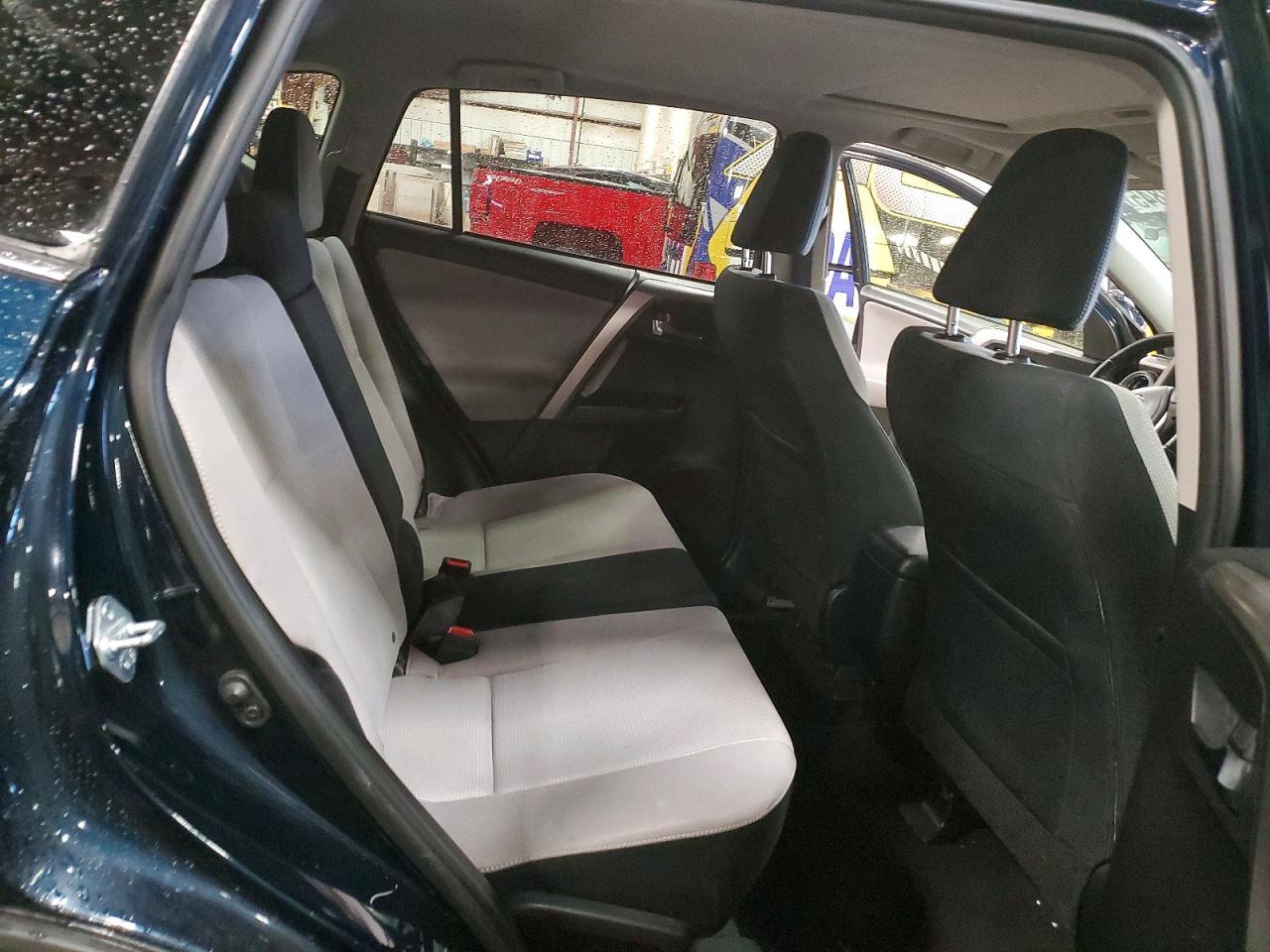 2017 Toyota Rav4 Xle - zdjęcie 11