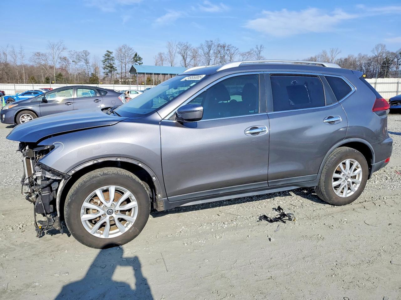 2019 Nissan Rogue Sv - zdjęcie główne