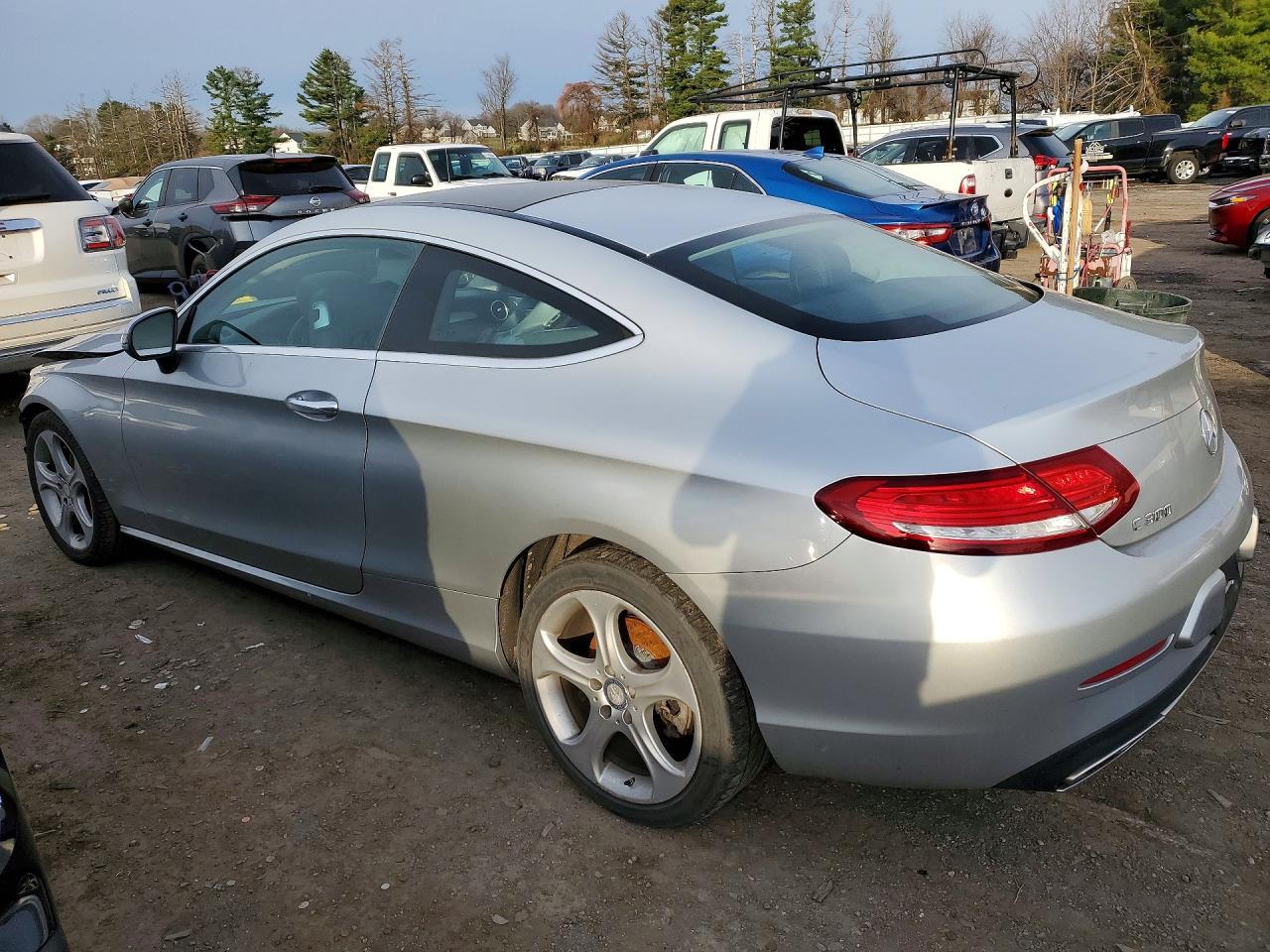 2017 Mercedes-Benz C 300 4Matic - zdjęcie 2