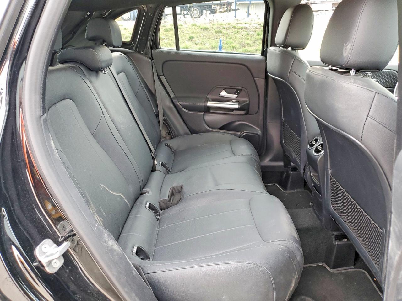 2025 Mercedes-Benz Gla 250 - zdjęcie 11