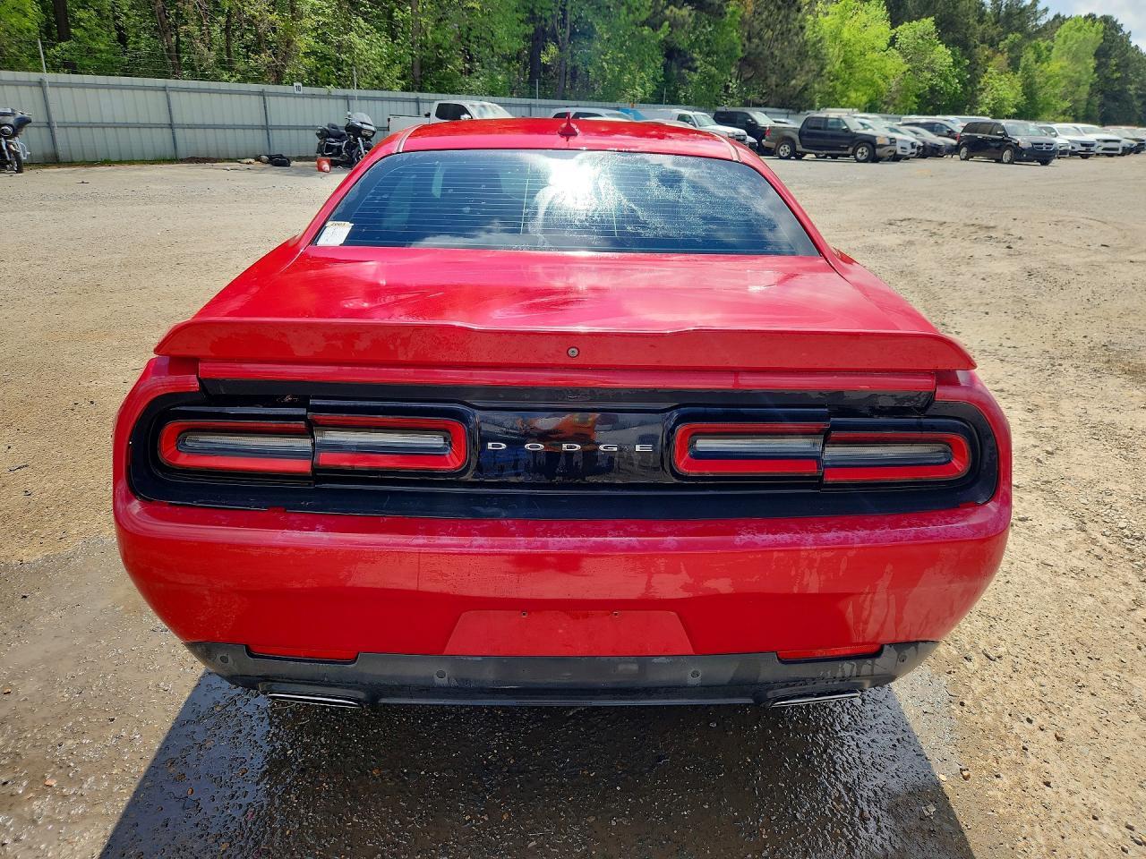 2016 Dodge Challenger Sxt - zdjęcie 6