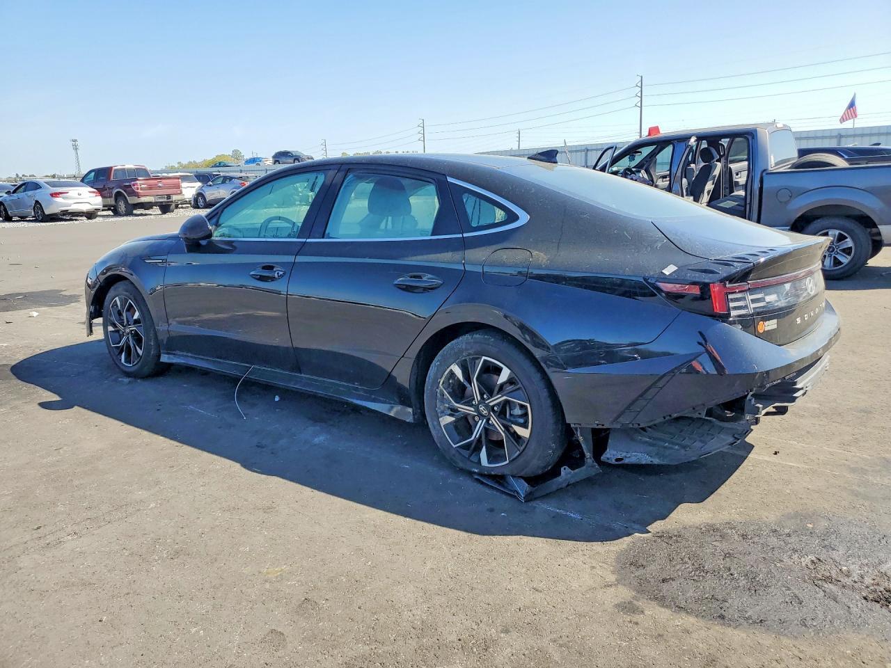 2024 Hyundai Sonata Sel - zdjęcie 2