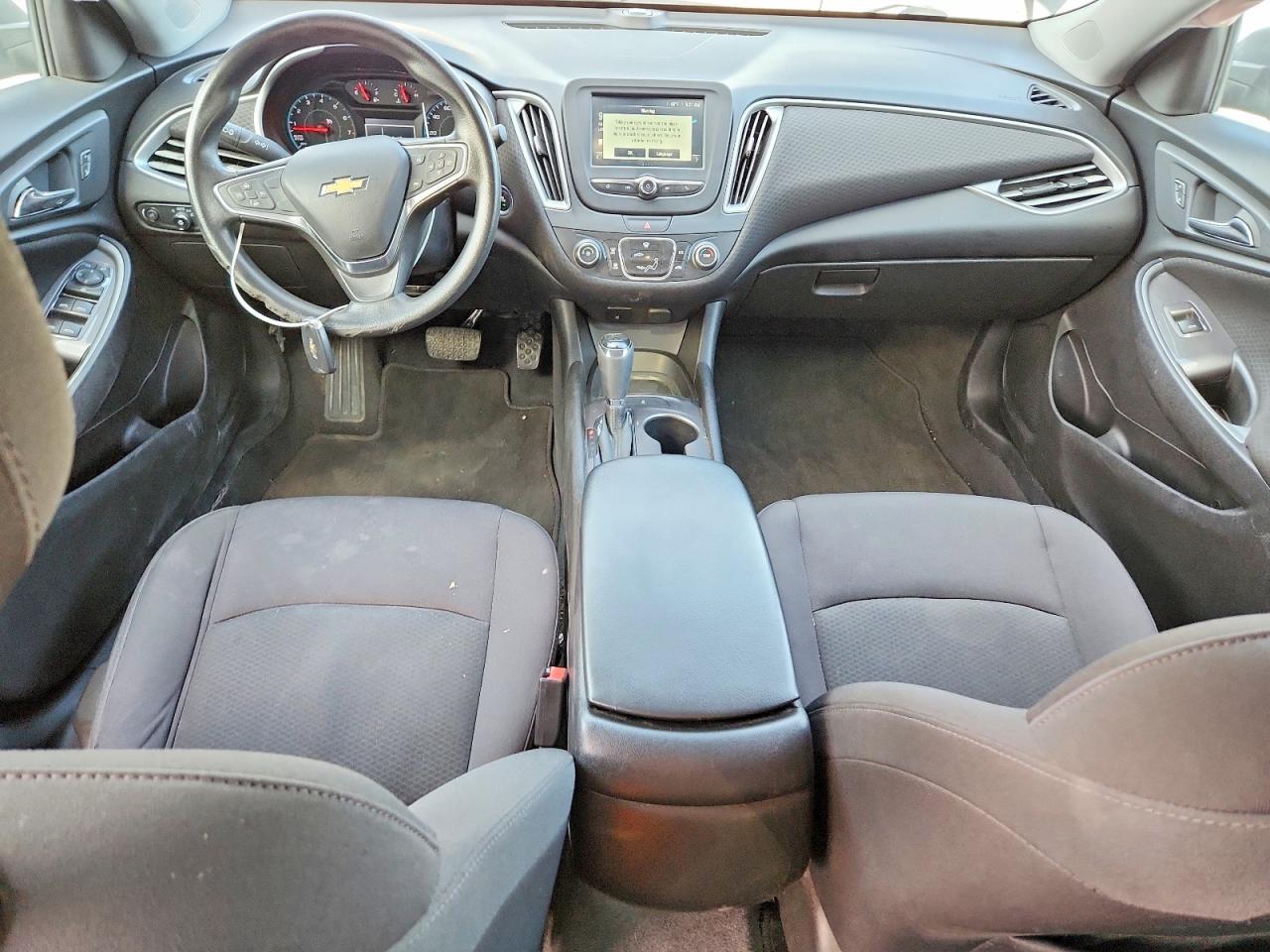 2017 Chevrolet Malibu Ls - zdjęcie 8