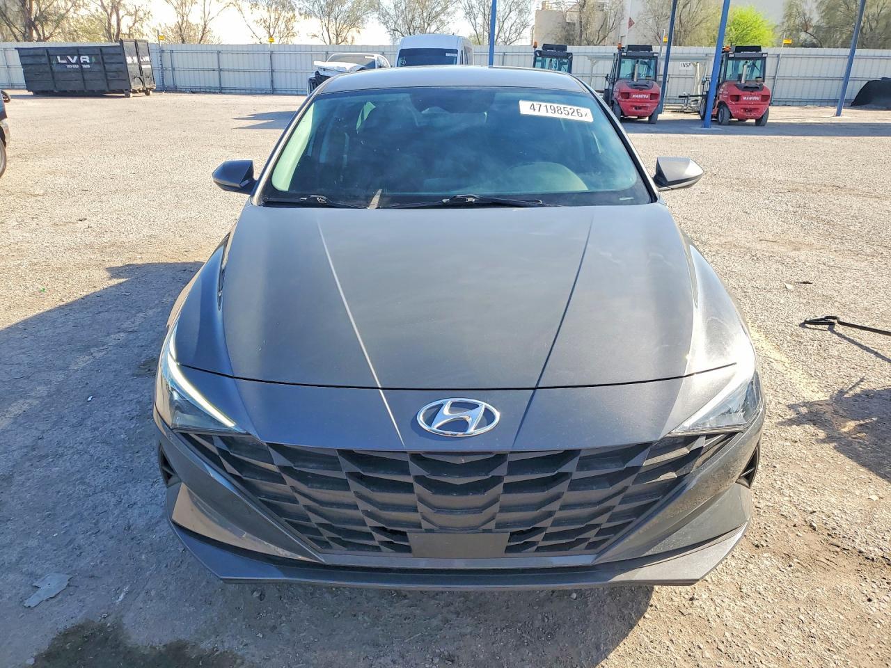 2023 Hyundai Elantra Sel - zdjęcie 5