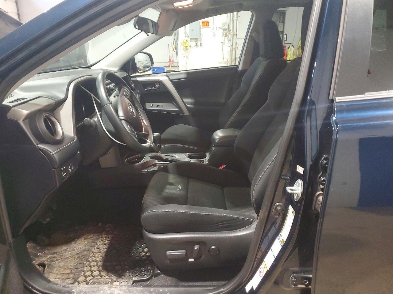 2017 Toyota Rav4 Xle - zdjęcie 7