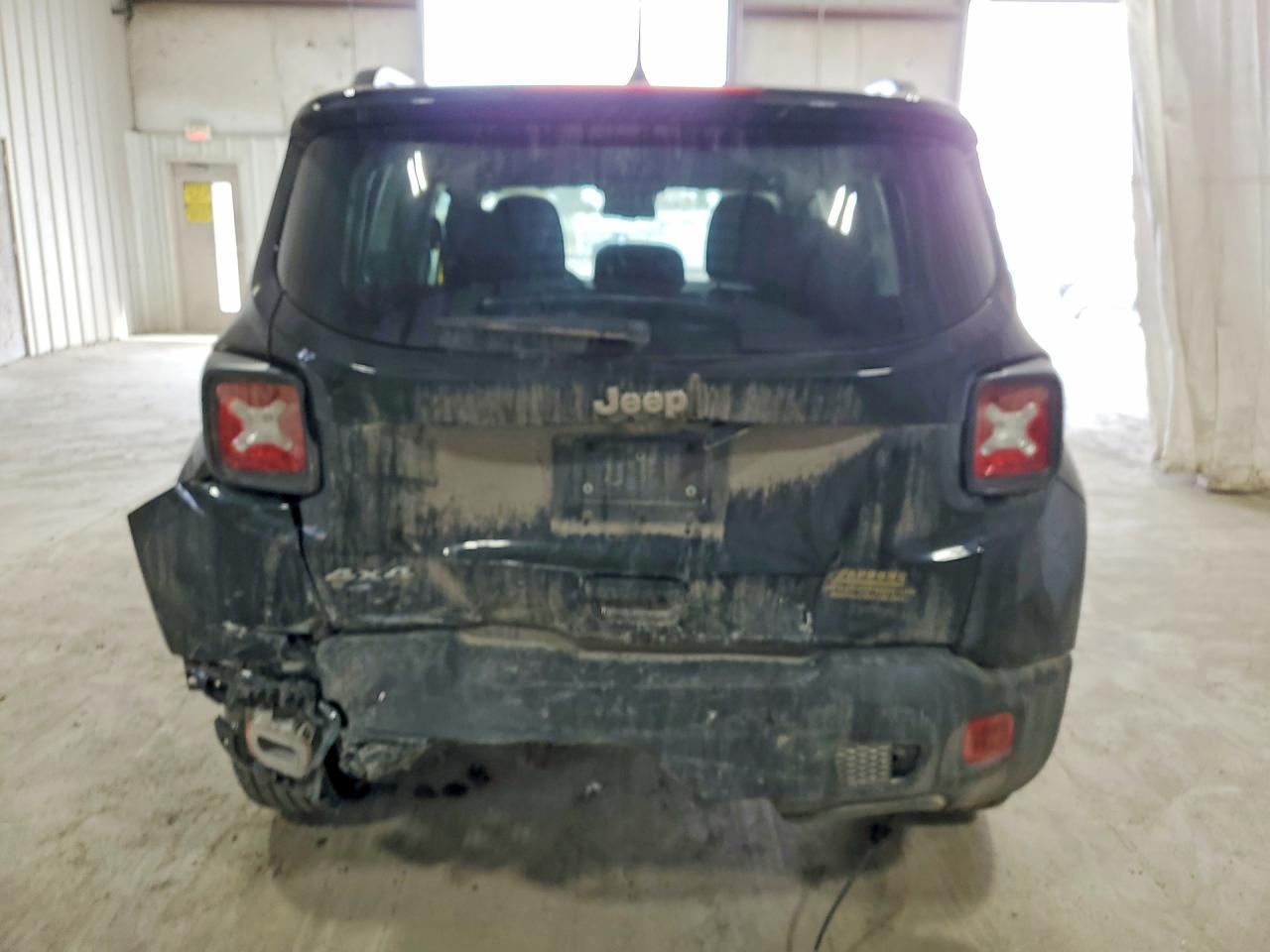 2023 Jeep Renegade Latitude - zdjęcie 6