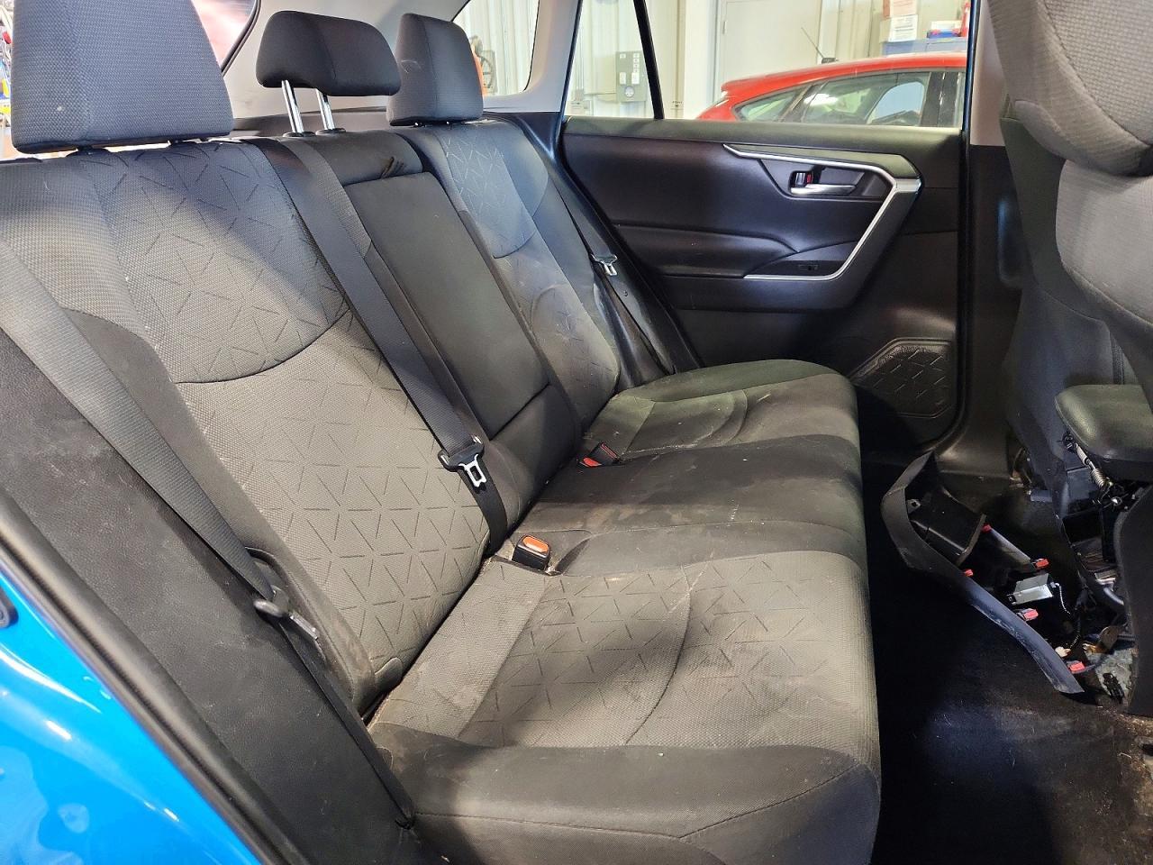 2021 Toyota Rav4 Xle - zdjęcie 10