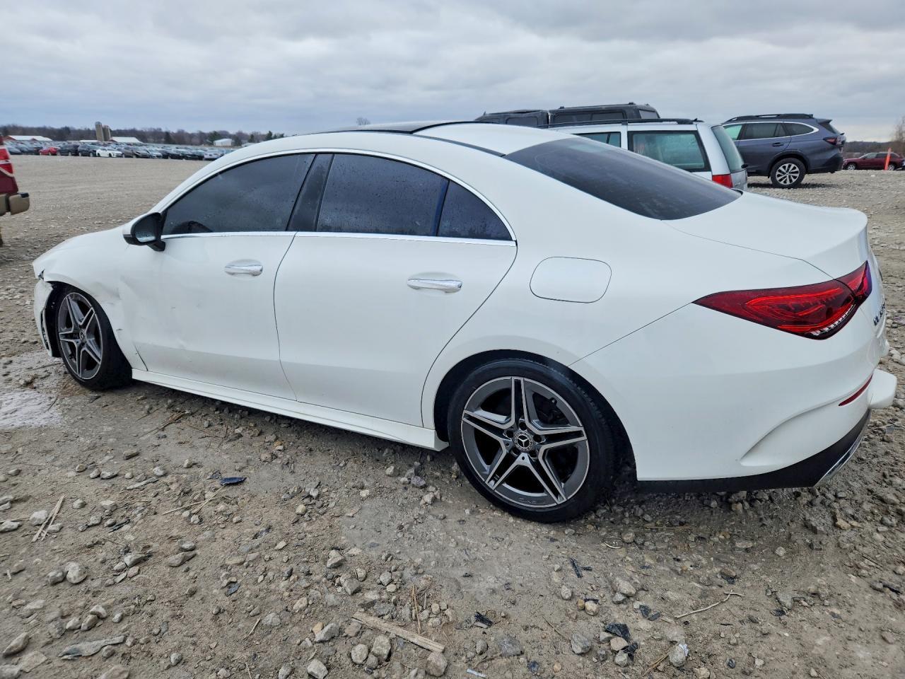 2021 Mercedes-Benz Cla 250 4Matic - zdjęcie 2