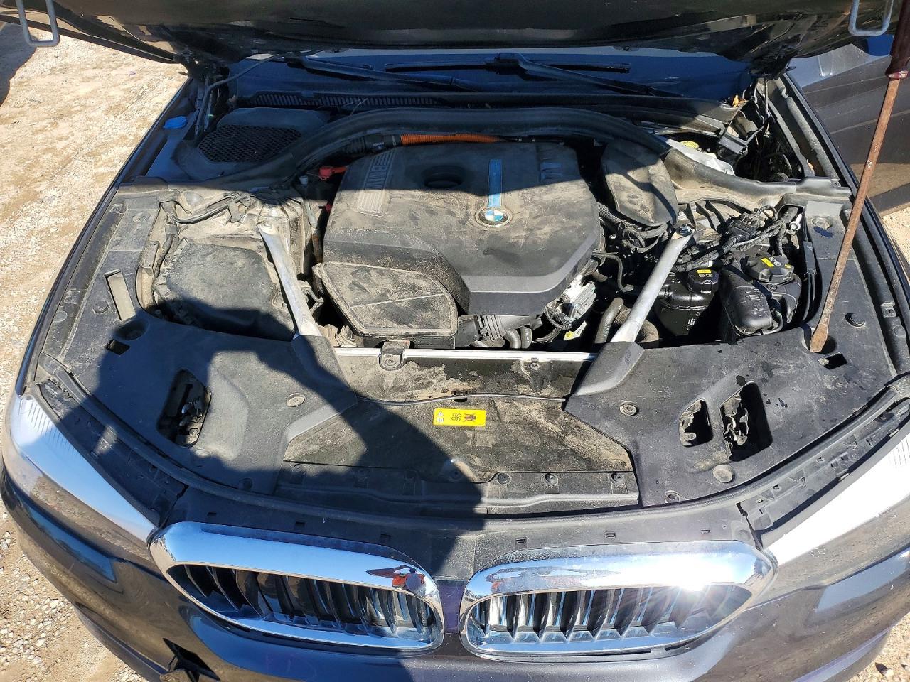2019 BMW 530E - zdjęcie 11