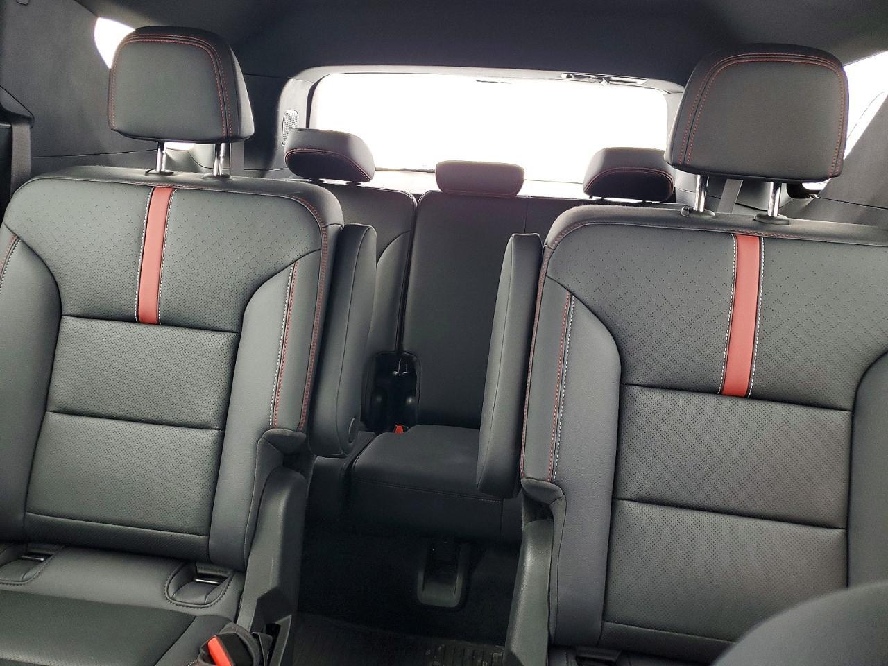 2024 Chevrolet Traverse - zdjęcie 10