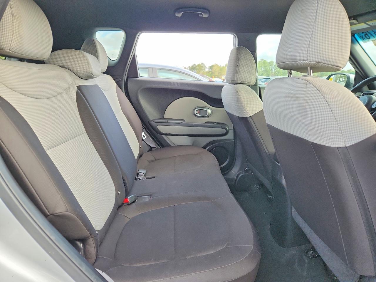 2019 Kia Soul Base - zdjęcie 11