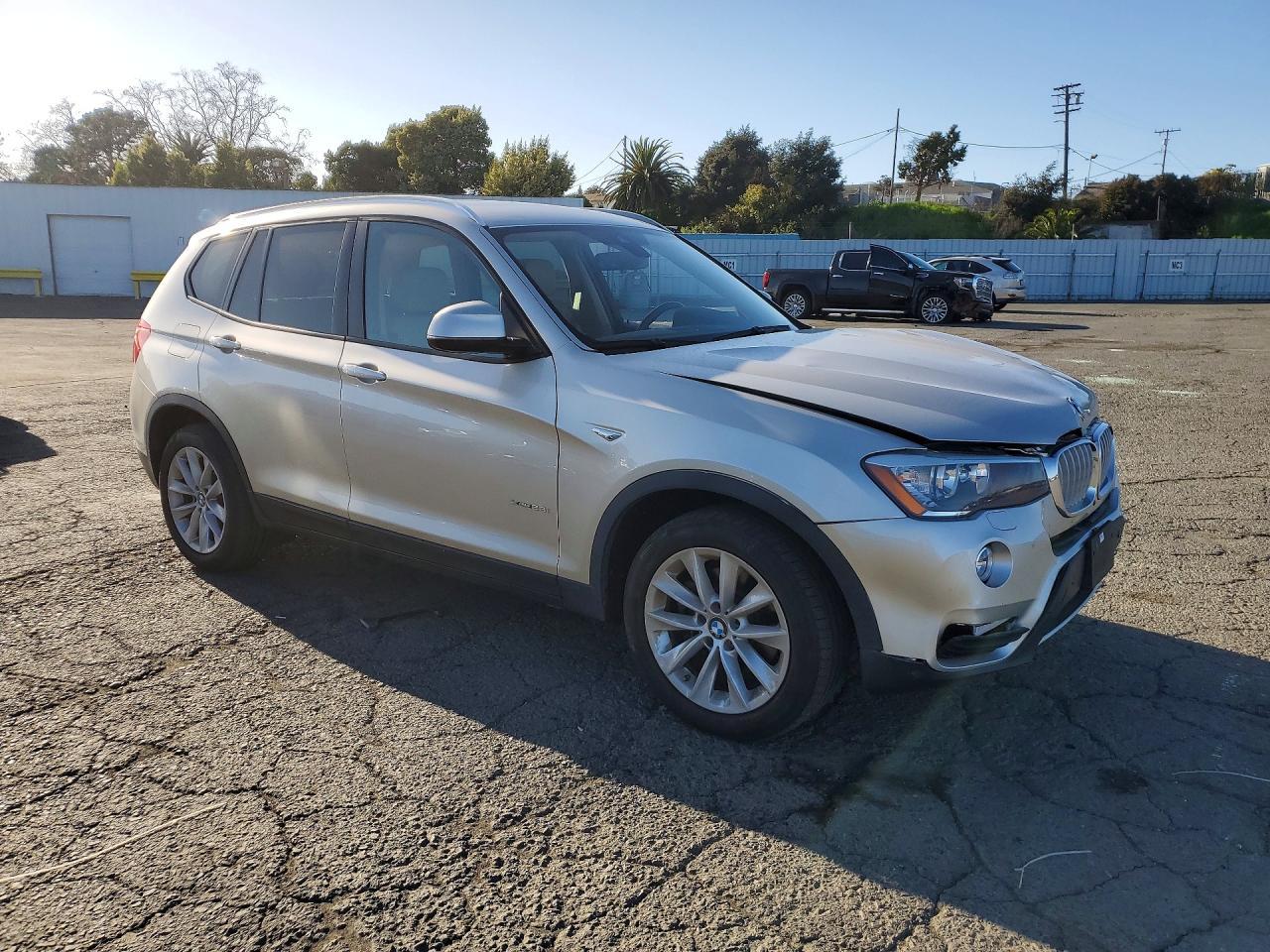2016 BMW X3 xDrive28I - zdjęcie 4