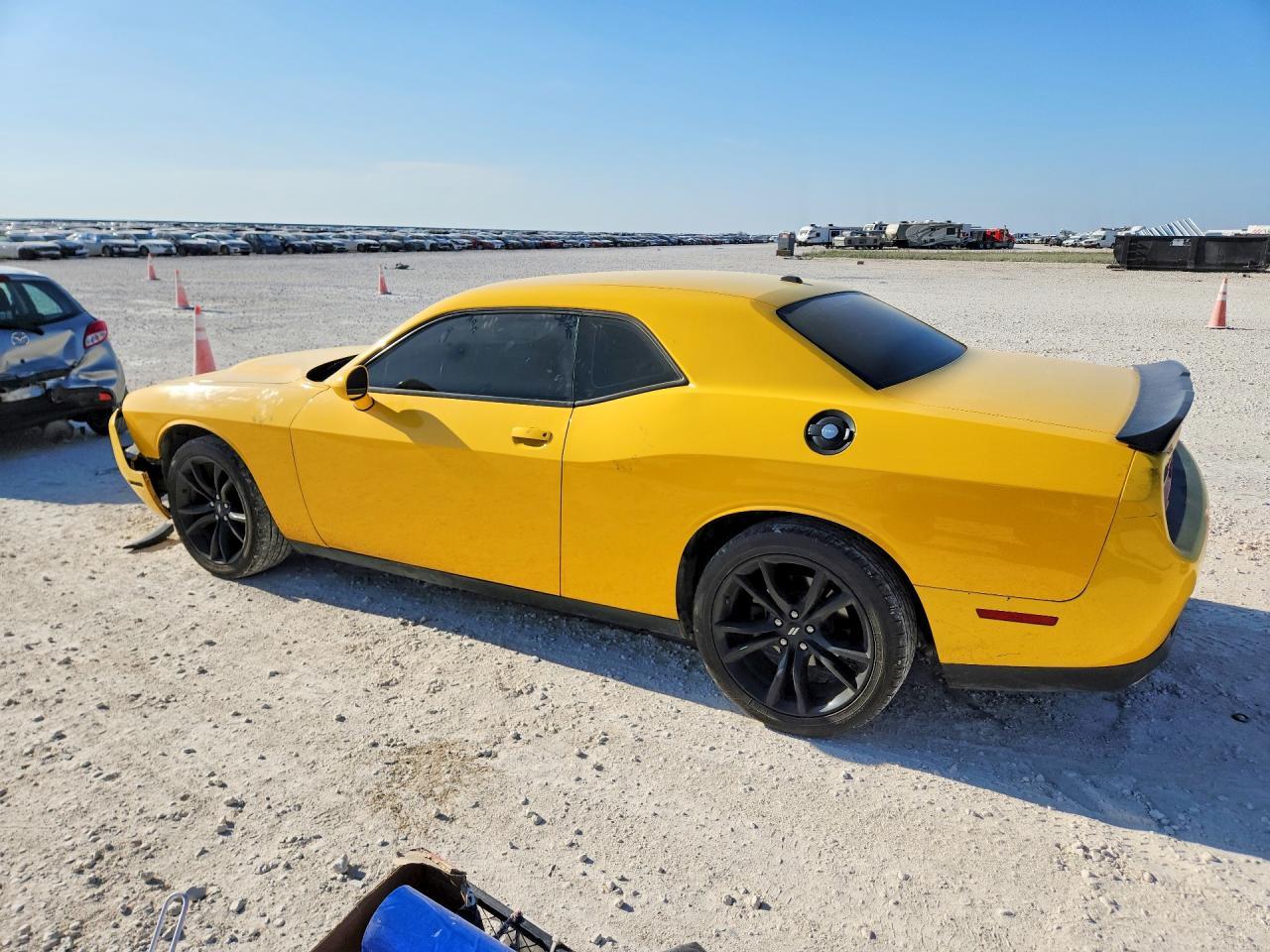 2017 Dodge Challenger Sxt - zdjęcie 2