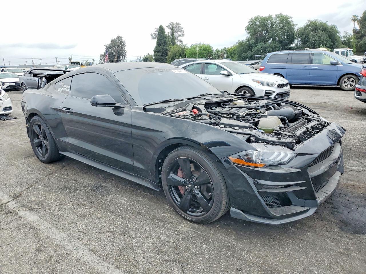 2022 Ford Mustang Gt - zdjęcie 4
