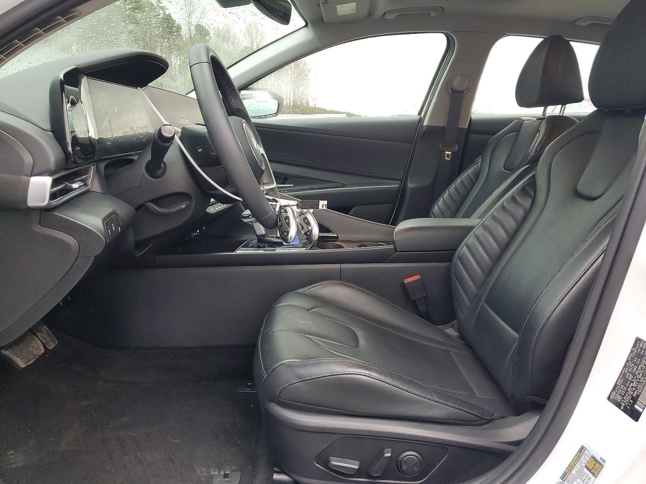 2024 Hyundai Elantra Hybrid Limited - zdjęcie 7