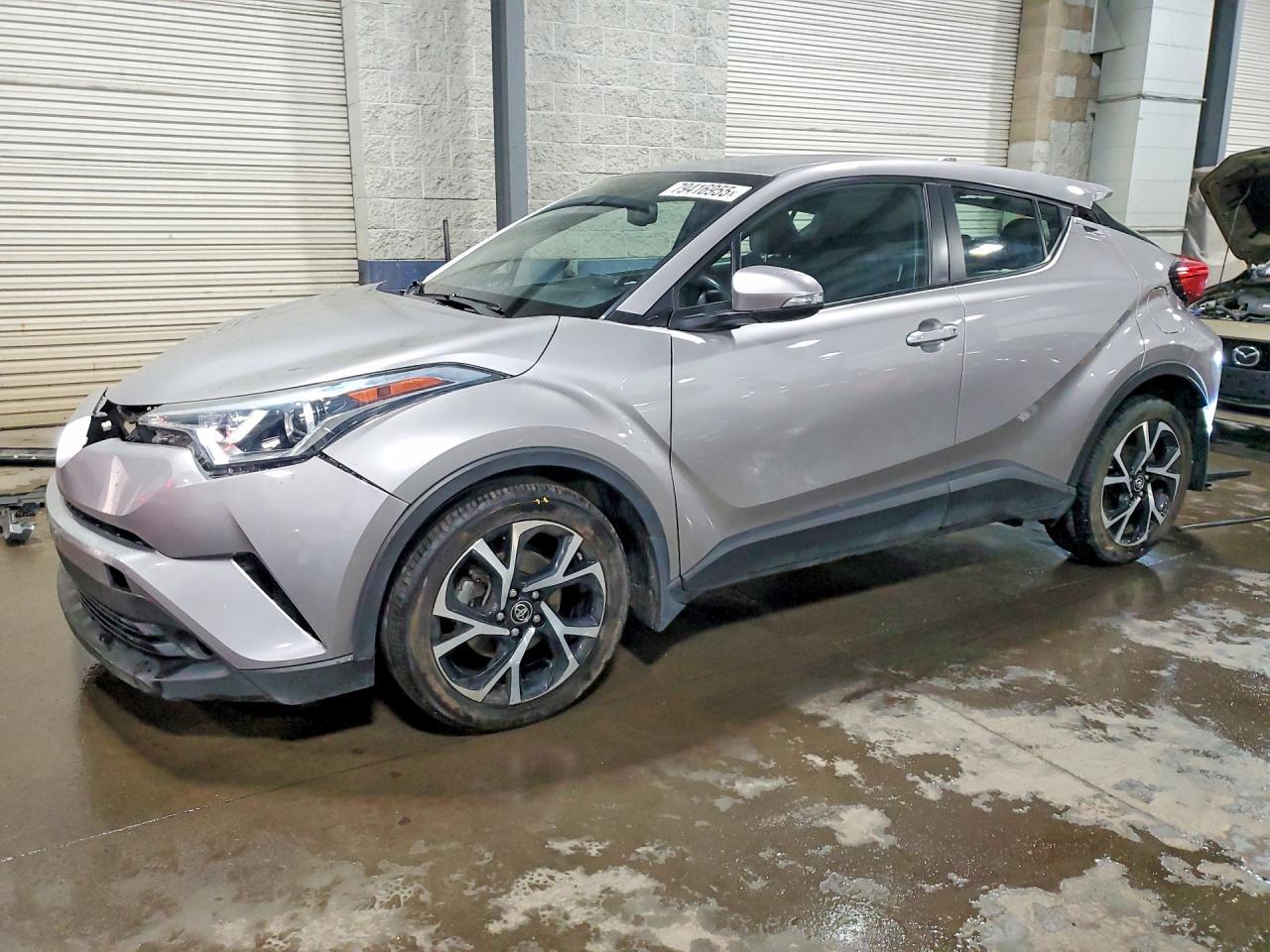 2018 Toyota C-Hr Xle Premium - zdjęcie główne