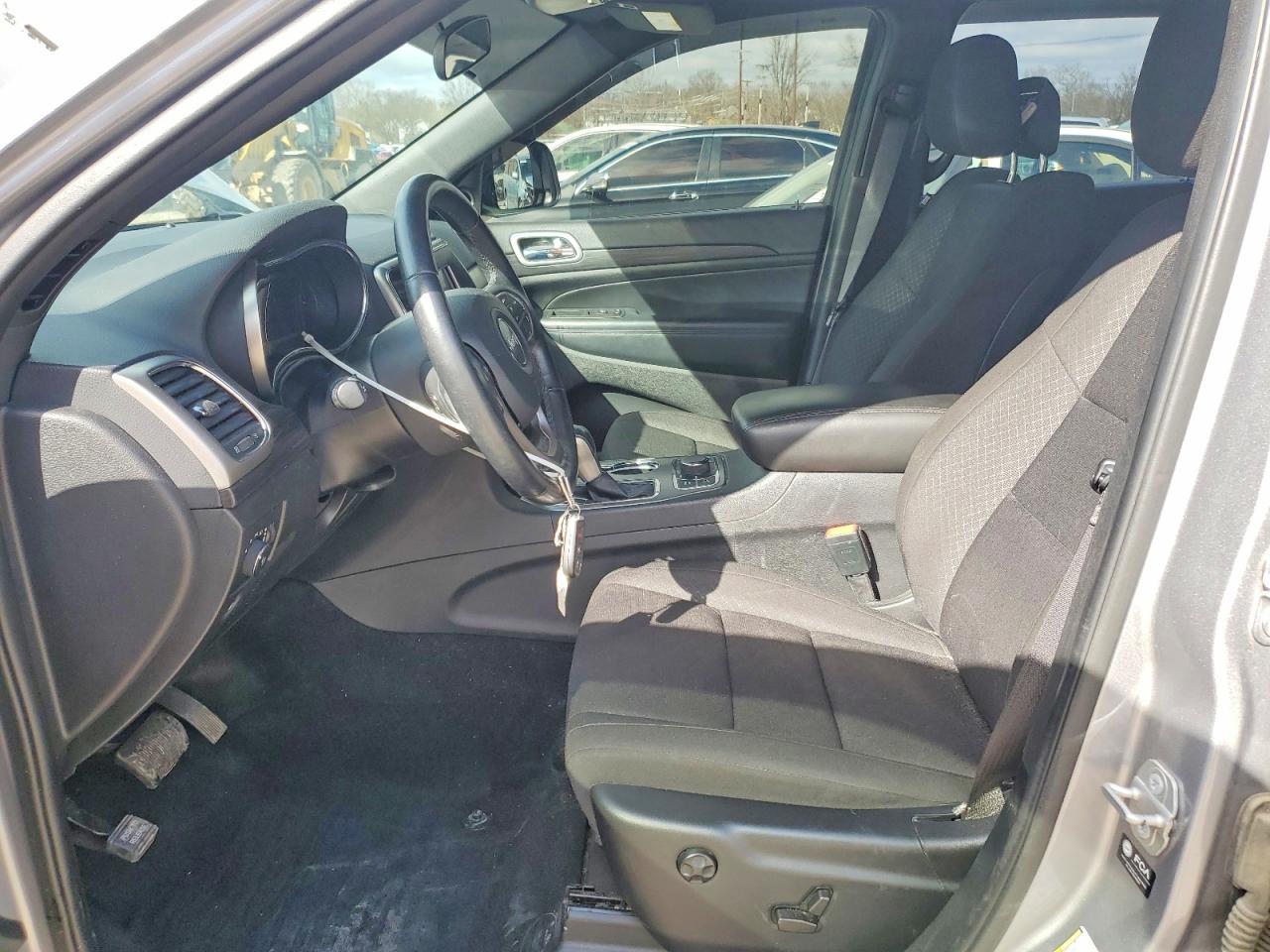 2021 Jeep Grand Cherokee Laredo - zdjęcie 7