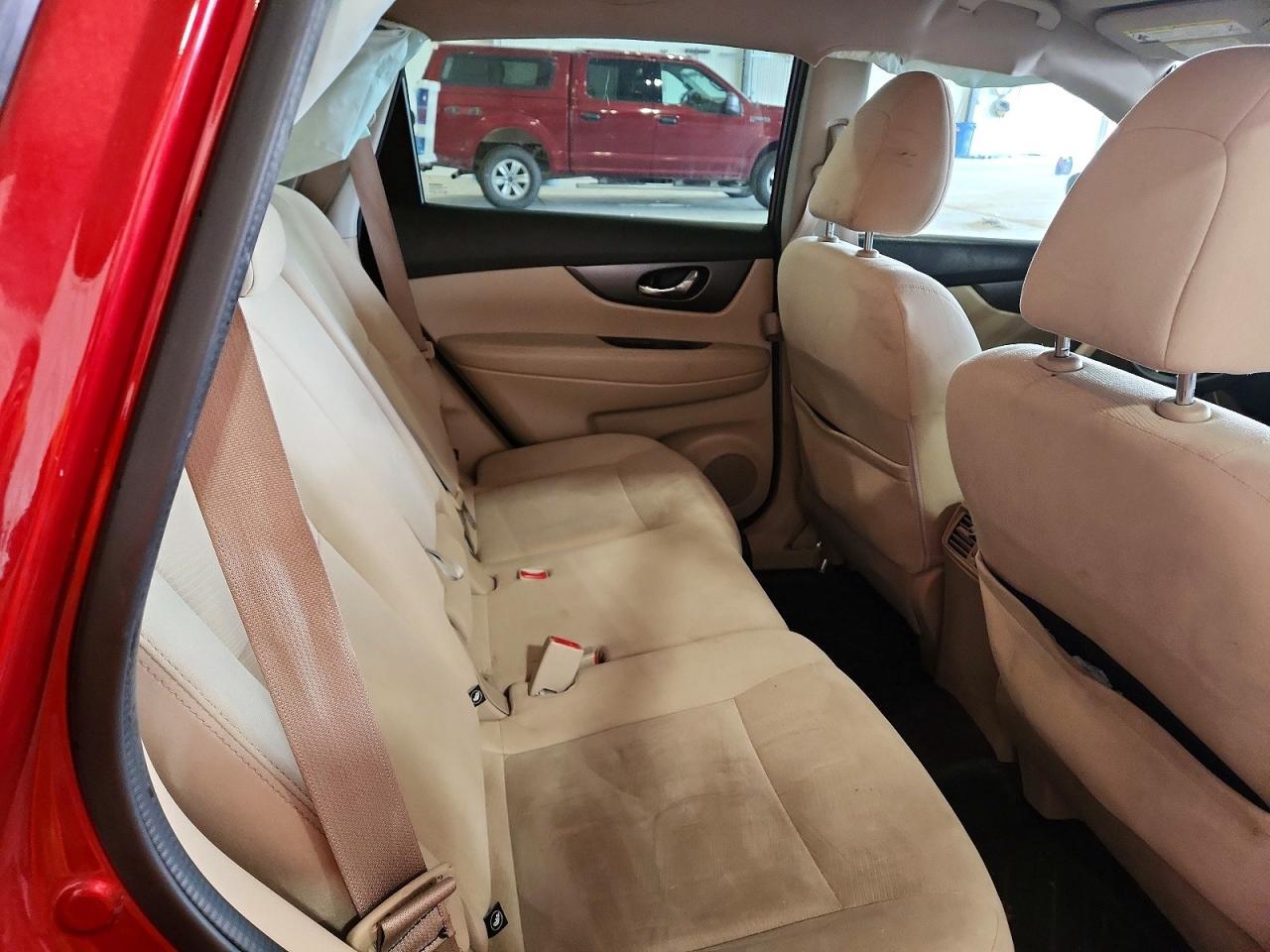 2016 Nissan Rogue S - zdjęcie 11