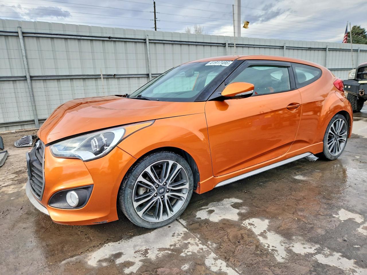 2016 Hyundai Veloster Turbo - zdjęcie główne