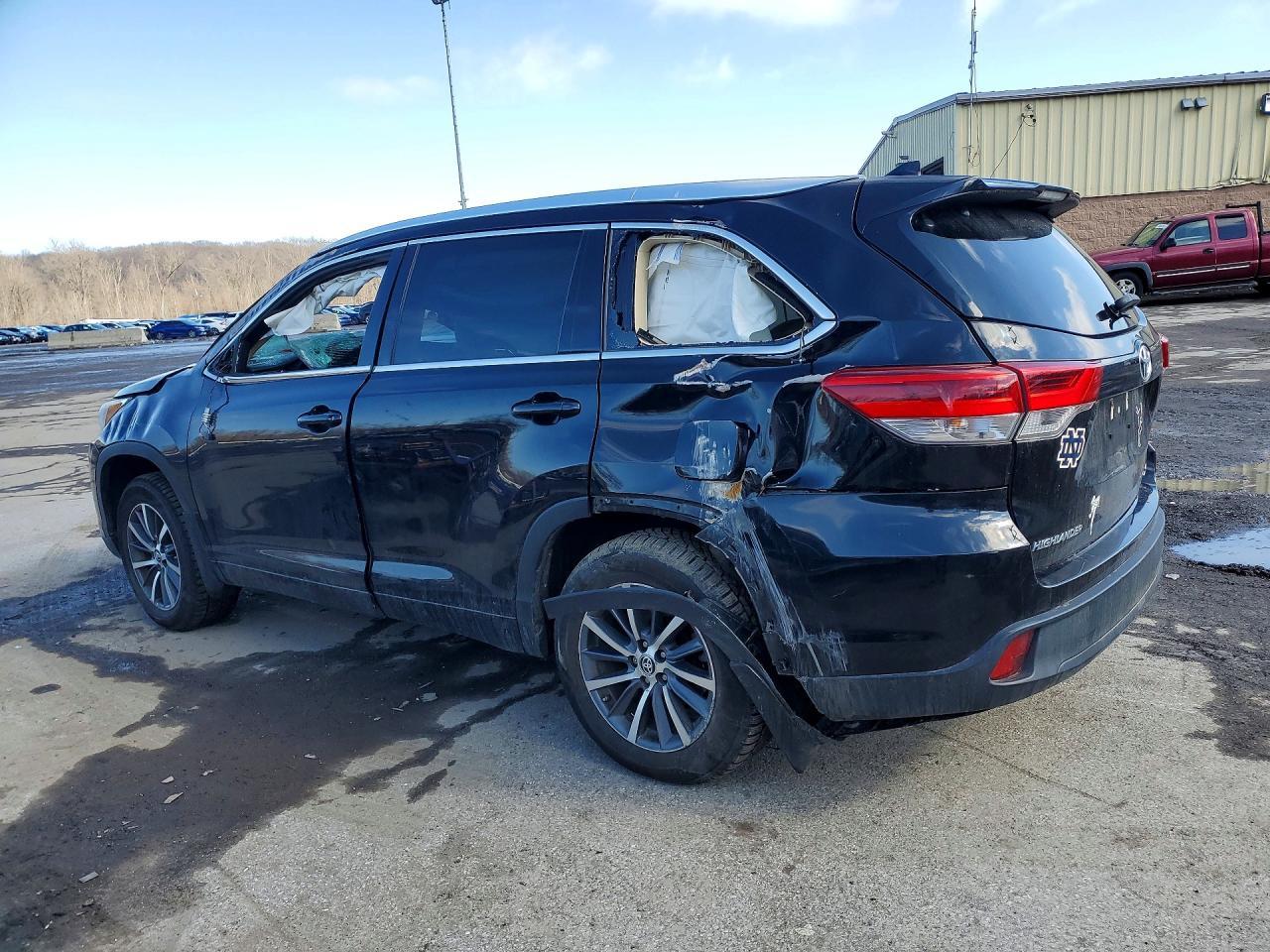 2017 Toyota Highlander Xle - zdjęcie 2