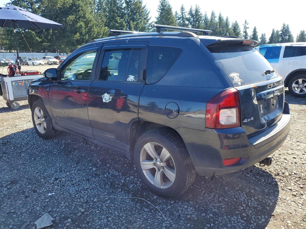 2014 Jeep Compass Sport - zdjęcie 2