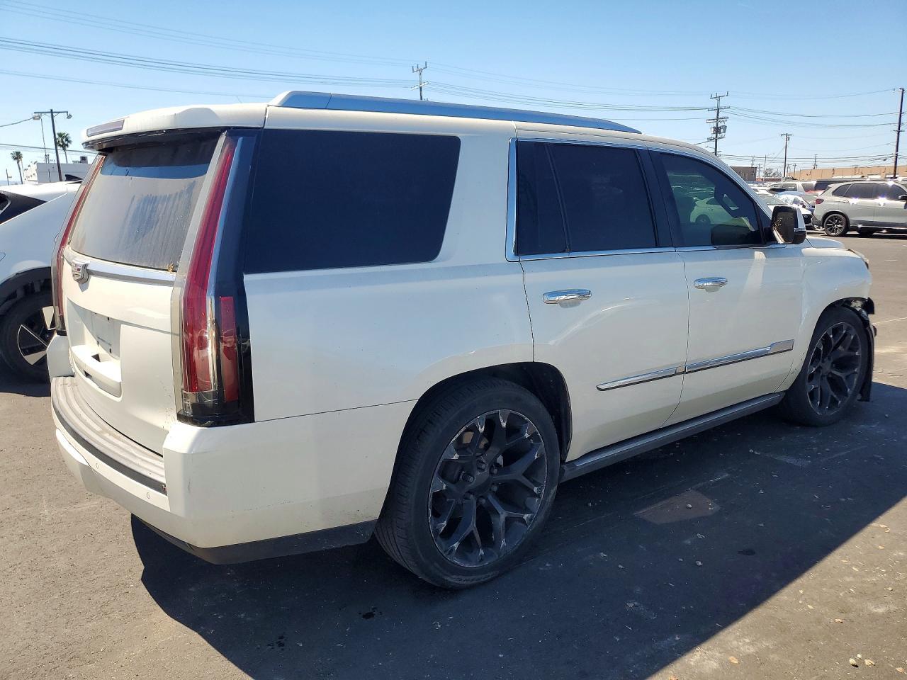 2015 Cadillac Escalade Platinum - zdjęcie 3