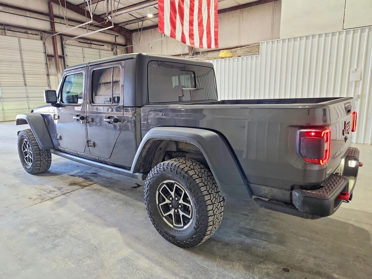 2024 Jeep Gladiator Rubicon - zdjęcie 2