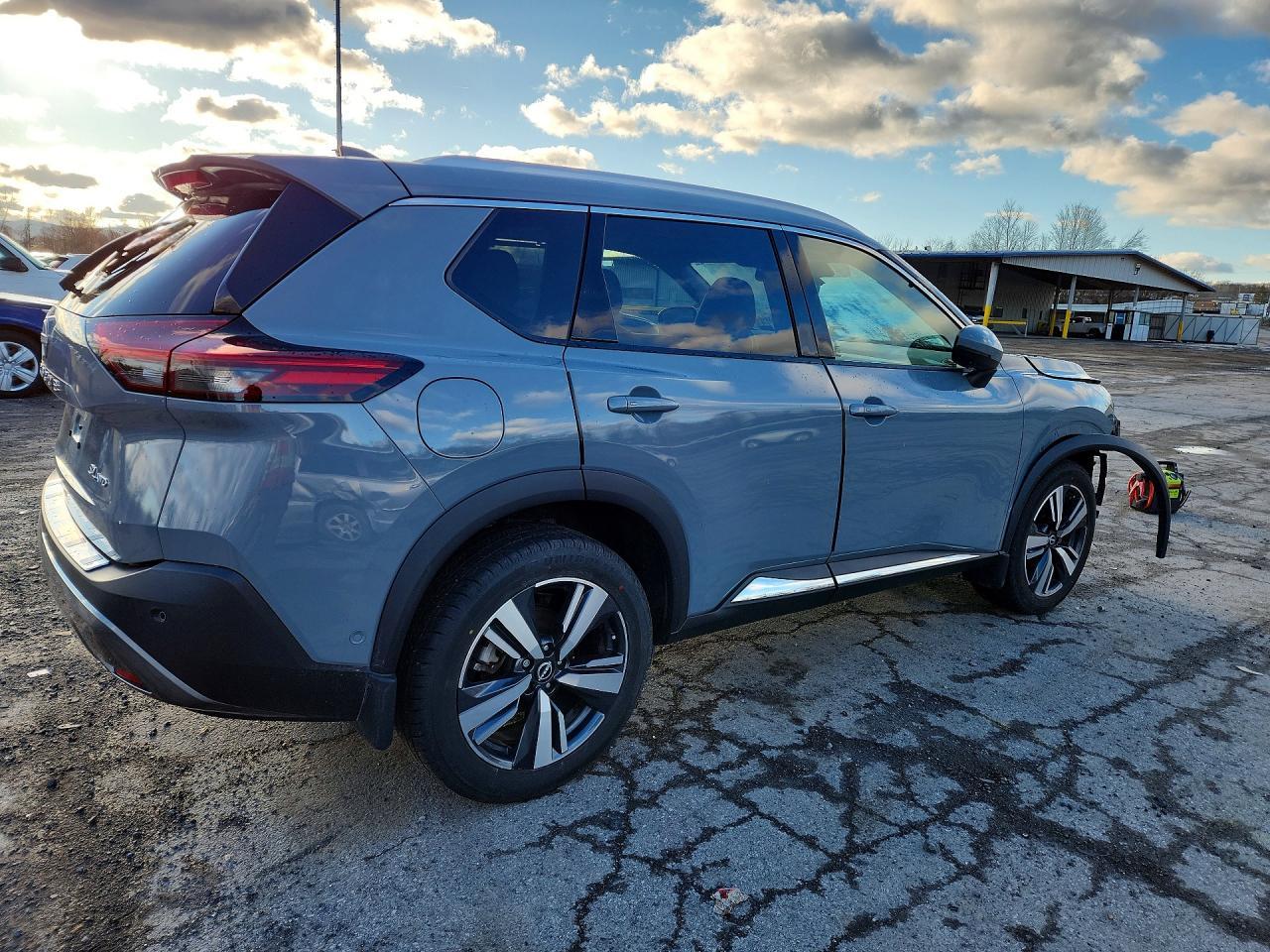 2022 Nissan Rogue Sl - zdjęcie 3