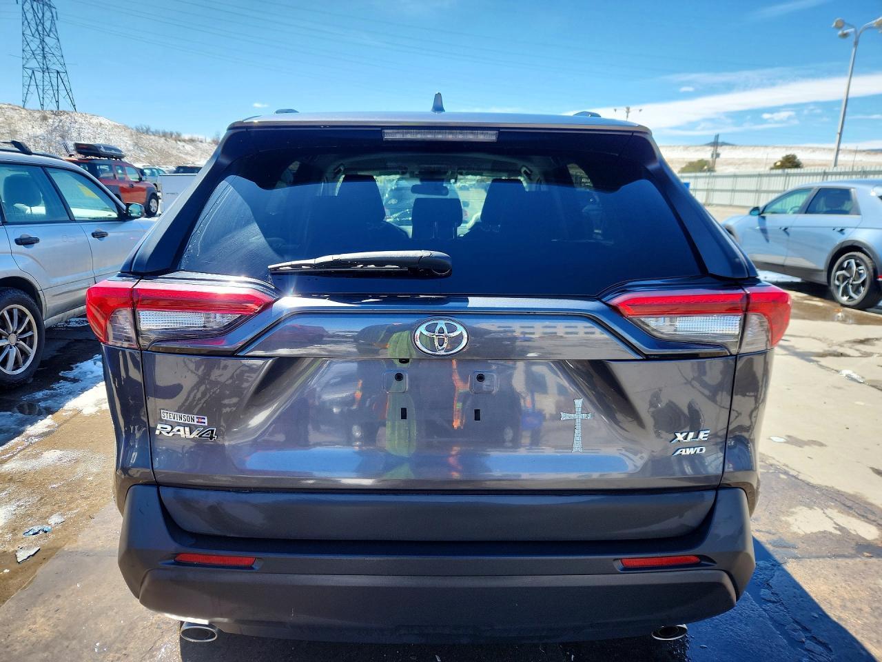 2021 Toyota Rav4 Xle - zdjęcie 6